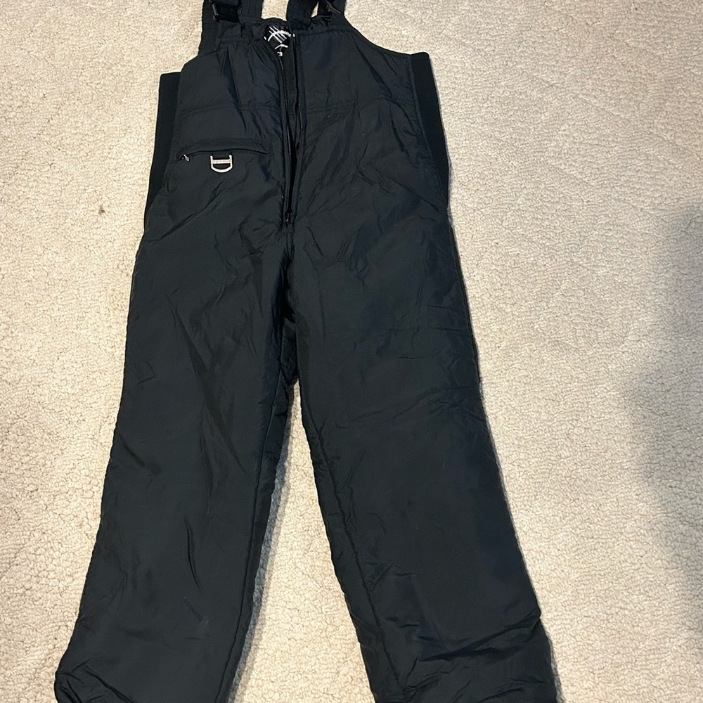 Black snowpants